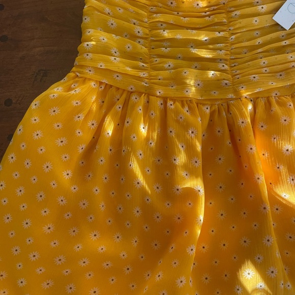 Flower skirt - Picture 4 of 4